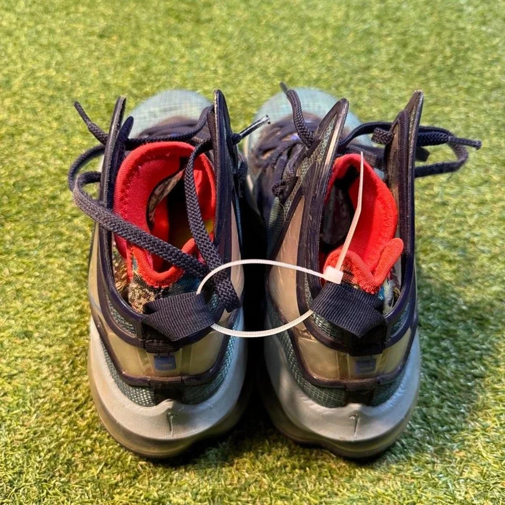 Nike LeBron 19 